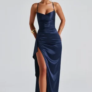Robe maxi de soirée satin bretelles réglables fente haute